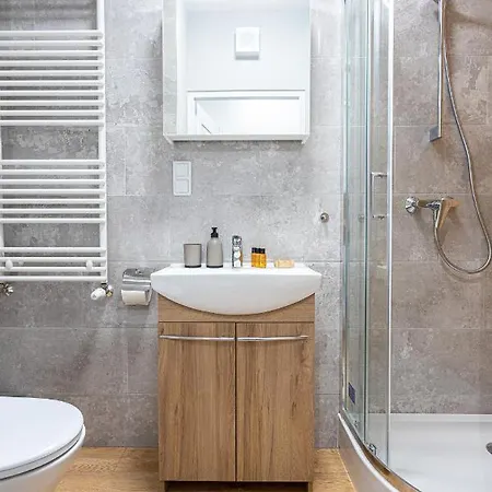 Gym & Sauna & Netflix Wiktoryn By Complete House